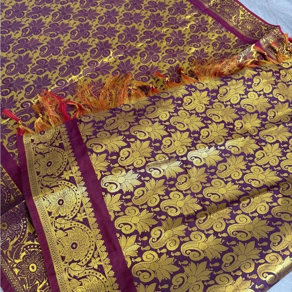 Mid-weight Red and Gold Saree 34” x 84” - Picture 1 of 5